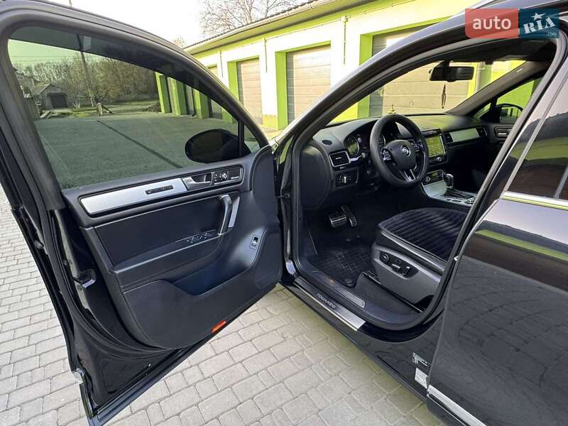 Позашляховик / Кросовер Volkswagen Touareg 2011 в Кам'янець-Подільському фото 9 Позашляховик / Кросовер Volkswagen Touareg 2011 в Кам'янець-Подільському