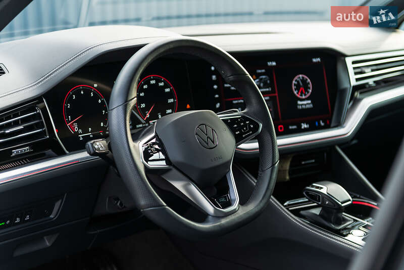 Внедорожник / Кроссовер Volkswagen Touareg 2024 в Мукачево