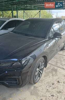Позашляховик / Кросовер Volkswagen Touareg 2021 в Кропивницькому