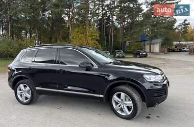 Внедорожник / Кроссовер Volkswagen Touareg 2011 в 