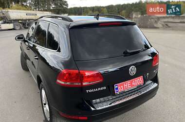 Внедорожник / Кроссовер Volkswagen Touareg 2011 в 