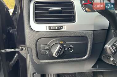 Внедорожник / Кроссовер Volkswagen Touareg 2011 в 