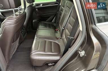 Внедорожник / Кроссовер Volkswagen Touareg 2017 в 