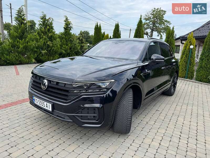 Внедорожник / Кроссовер Volkswagen Touareg 2021 в Иршаве