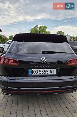 Внедорожник / Кроссовер Volkswagen Touareg 2021 в 