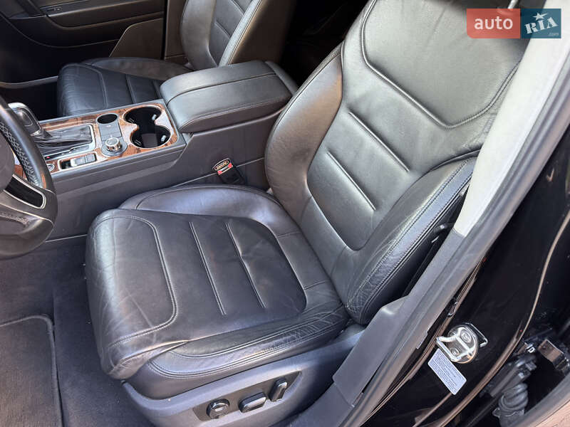 Внедорожник / Кроссовер Volkswagen Touareg 2011 в Тернополе фото 22 Внедорожник / Кроссовер Volkswagen Touareg 2011 в Тернополе
