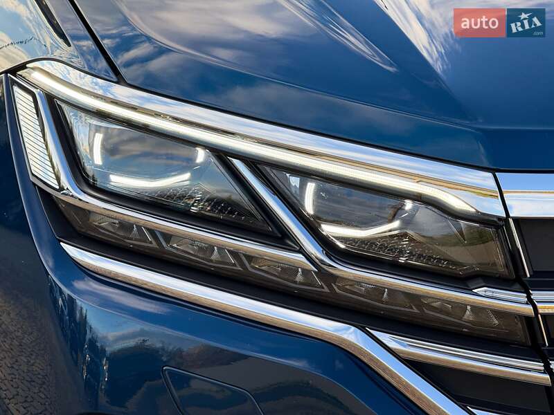 Внедорожник / Кроссовер Volkswagen Touareg 2021 в Луцке