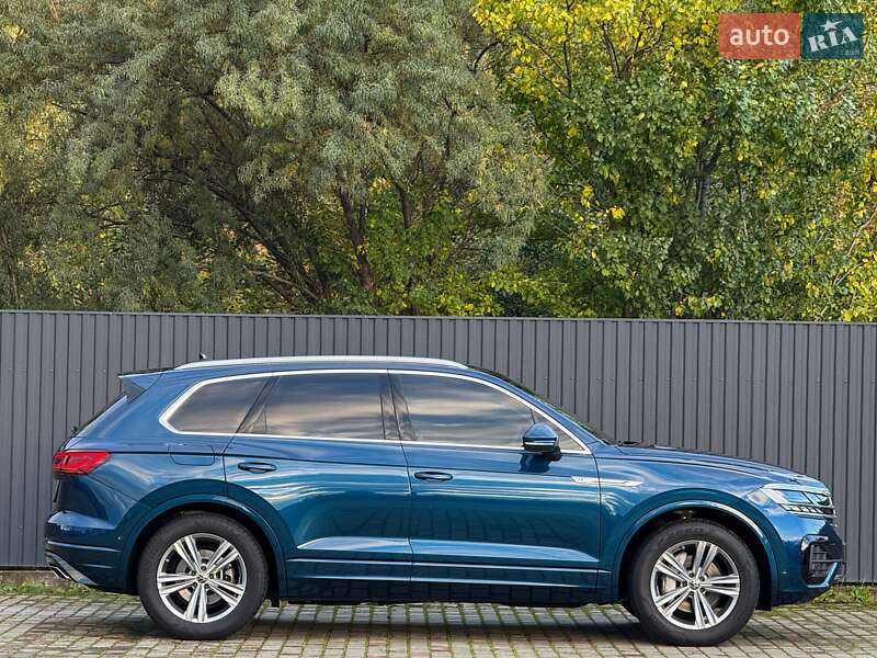 Внедорожник / Кроссовер Volkswagen Touareg 2021 в Луцке