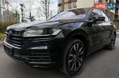 Внедорожник / Кроссовер Volkswagen Touareg 2020 в 