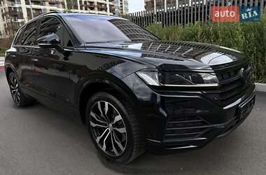 Внедорожник / Кроссовер Volkswagen Touareg 2020 в 