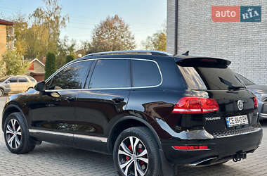 Внедорожник / Кроссовер Volkswagen Touareg 2011 в 
