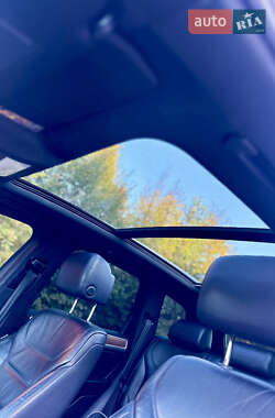 Внедорожник / Кроссовер Volkswagen Touareg 2011 в 