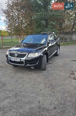 Внедорожник / Кроссовер Volkswagen Touareg 2007 в 