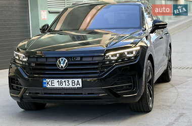Внедорожник / Кроссовер Volkswagen Touareg 2023 в 
