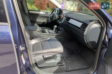 Внедорожник / Кроссовер Volkswagen Touareg 2013 в 