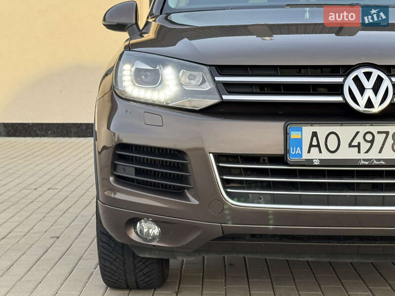 Внедорожник / Кроссовер Volkswagen Touareg 2014 в Мукачево