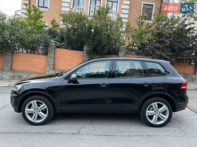 Позашляховик / Кросовер Volkswagen Touareg 2015 в Києві фото 9 Позашляховик / Кросовер Volkswagen Touareg 2015 в Києві