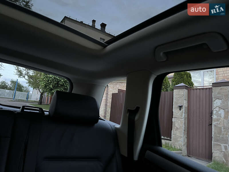 Позашляховик / Кросовер Volkswagen Touareg 2015 в Києві фото 60 Позашляховик / Кросовер Volkswagen Touareg 2015 в Києві