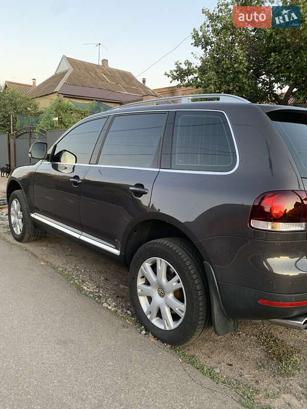Внедорожник / Кроссовер Volkswagen Touareg 2008 в Кривом Роге