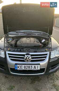 Позашляховик / Кросовер Volkswagen Touareg 2008 в 