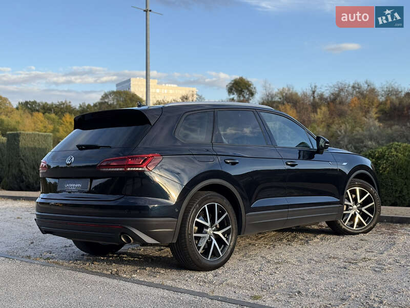 Позашляховик / Кросовер Volkswagen Touareg 2021 в Дніпрі фото 10 Позашляховик / Кросовер Volkswagen Touareg 2021 в Дніпрі