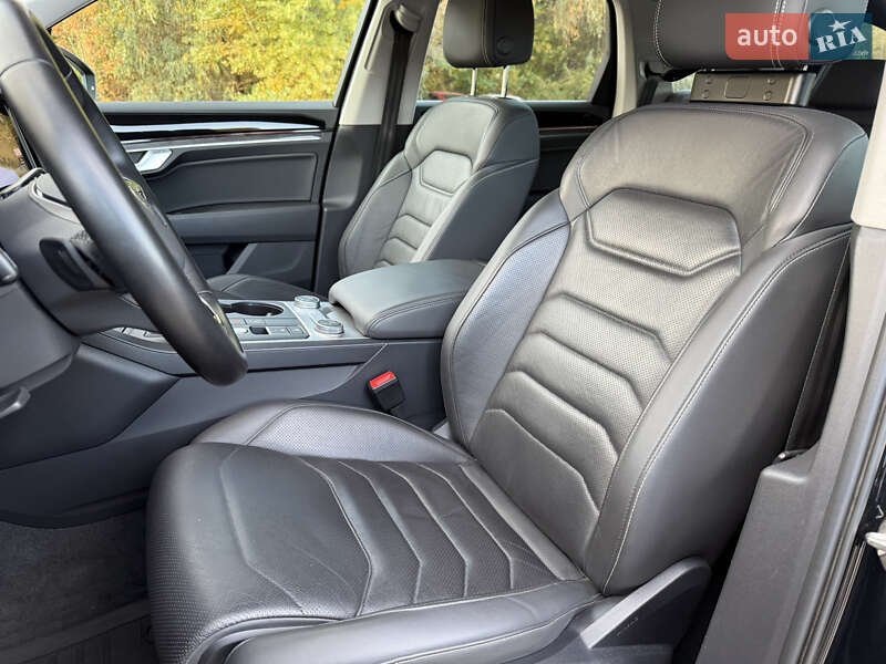 Позашляховик / Кросовер Volkswagen Touareg 2021 в Дніпрі фото 16 Позашляховик / Кросовер Volkswagen Touareg 2021 в Дніпрі