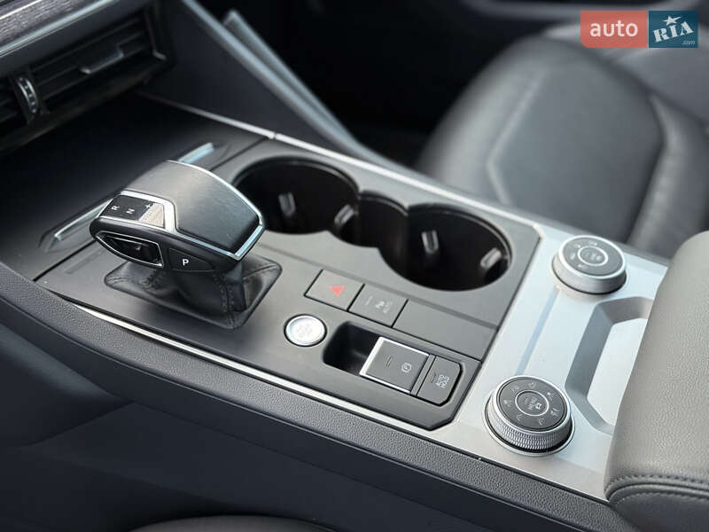 Позашляховик / Кросовер Volkswagen Touareg 2021 в Дніпрі фото 24 Позашляховик / Кросовер Volkswagen Touareg 2021 в Дніпрі