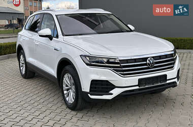 Внедорожник / Кроссовер Volkswagen Touareg 2020 в 