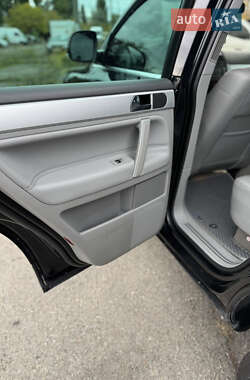 Позашляховик / Кросовер Volkswagen Touareg 2007 в 
