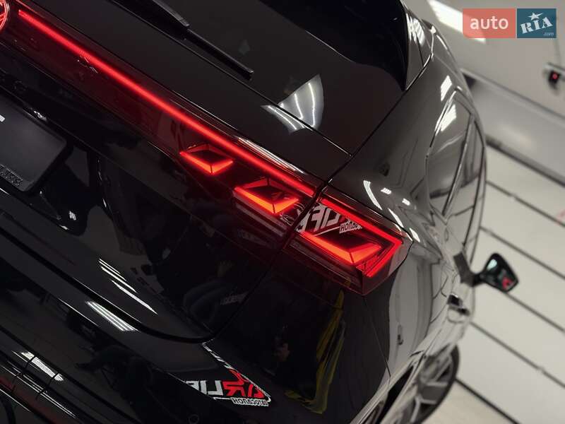 Позашляховик / Кросовер Volkswagen Touareg 2025 в Тернополі