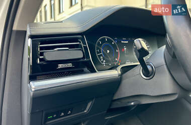 Внедорожник / Кроссовер Volkswagen Touareg 2019 в 