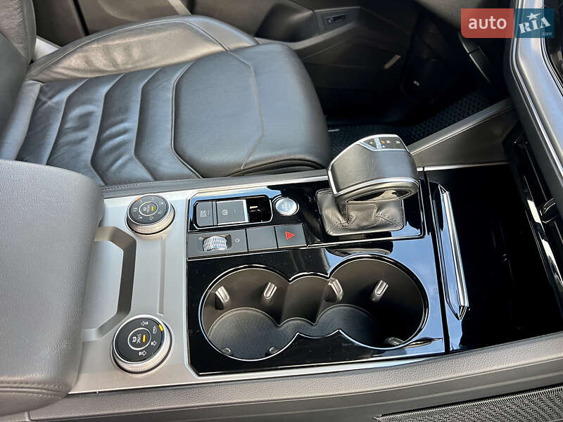 Внедорожник / Кроссовер Volkswagen Touareg 2019 в Дунаевцах фото 48 Внедорожник / Кроссовер Volkswagen Touareg 2019 в Дунаевцах