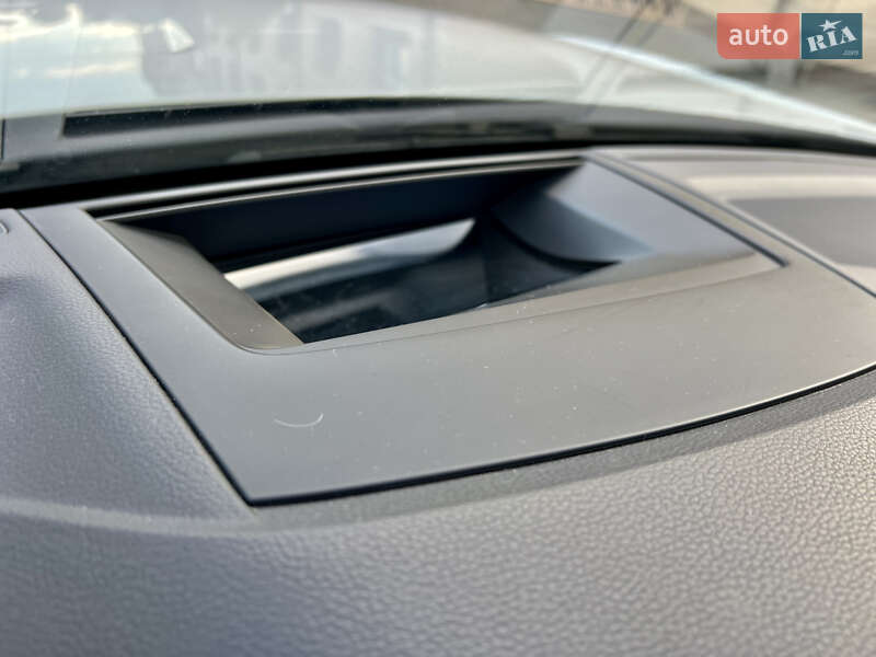 Внедорожник / Кроссовер Volkswagen Touareg 2019 в Дунаевцах фото 64 Внедорожник / Кроссовер Volkswagen Touareg 2019 в Дунаевцах