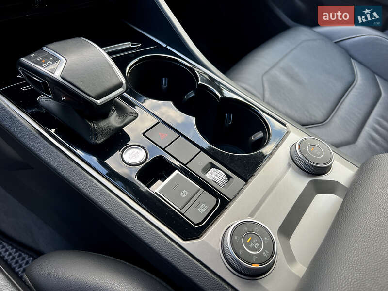 Внедорожник / Кроссовер Volkswagen Touareg 2019 в Дунаевцах фото 65 Внедорожник / Кроссовер Volkswagen Touareg 2019 в Дунаевцах