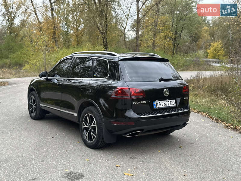 Внедорожник / Кроссовер Volkswagen Touareg 2012 в Звенигородке