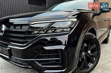Внедорожник / Кроссовер Volkswagen Touareg 2022 в 