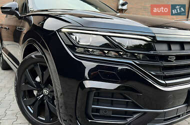 Внедорожник / Кроссовер Volkswagen Touareg 2022 в 
