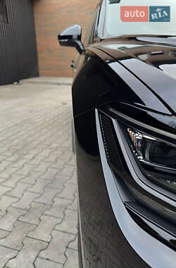 Внедорожник / Кроссовер Volkswagen Touareg 2022 в 