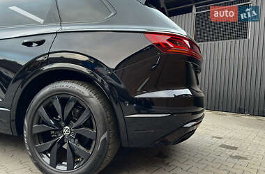Внедорожник / Кроссовер Volkswagen Touareg 2022 в 