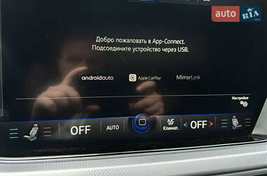 Внедорожник / Кроссовер Volkswagen Touareg 2022 в 