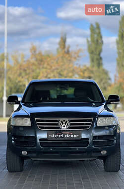 Внедорожник / Кроссовер Volkswagen Touareg 2005 в 