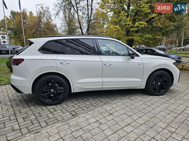 Позашляховик / Кросовер Volkswagen Touareg 2024 в Києві фото 6 Позашляховик / Кросовер Volkswagen Touareg 2024 в Києві