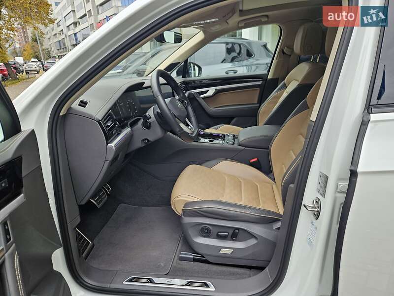 Позашляховик / Кросовер Volkswagen Touareg 2024 в Києві фото 19 Позашляховик / Кросовер Volkswagen Touareg 2024 в Києві