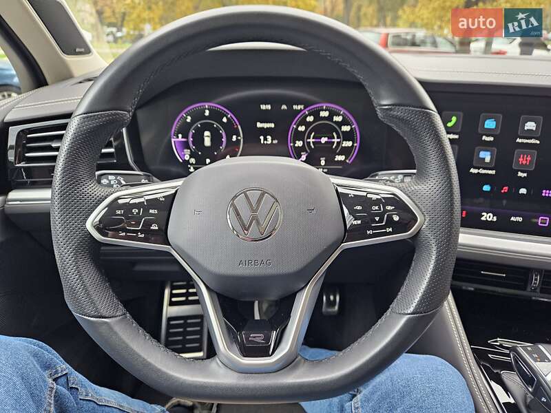 Позашляховик / Кросовер Volkswagen Touareg 2024 в Києві фото 54 Позашляховик / Кросовер Volkswagen Touareg 2024 в Києві