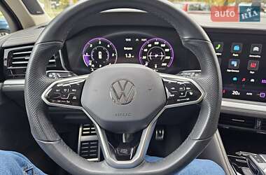 Внедорожник / Кроссовер Volkswagen Touareg 2024 в  фото 54 Внедорожник / Кроссовер Volkswagen Touareg 2024 в