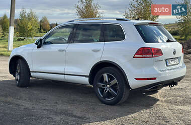 Внедорожник / Кроссовер Volkswagen Touareg 2013 в 