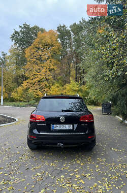 Внедорожник / Кроссовер Volkswagen Touareg 2013 в 