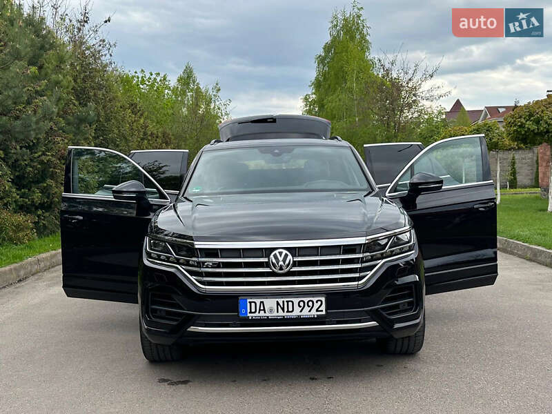 Позашляховик / Кросовер Volkswagen Touareg 2018 в Сарнах фото 20 Позашляховик / Кросовер Volkswagen Touareg 2018 в Сарнах