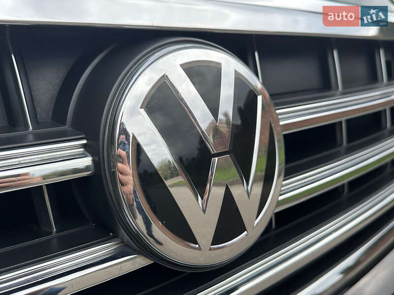 Позашляховик / Кросовер Volkswagen Touareg 2018 в Сарнах фото 39 Позашляховик / Кросовер Volkswagen Touareg 2018 в Сарнах