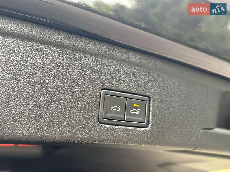 Позашляховик / Кросовер Volkswagen Touareg 2018 в Сарнах фото 103 Позашляховик / Кросовер Volkswagen Touareg 2018 в Сарнах